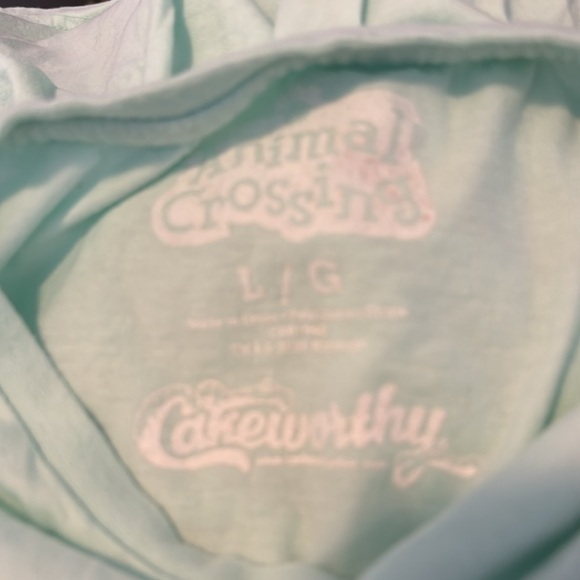 Cakeworthy women’s blue Animal Crossing long sleeve t-shirt size large - Picture 7 of 8